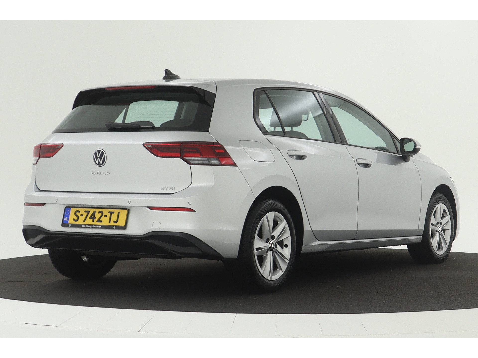 Volkswagen - Golf 1.0 eTSI Life - 2023