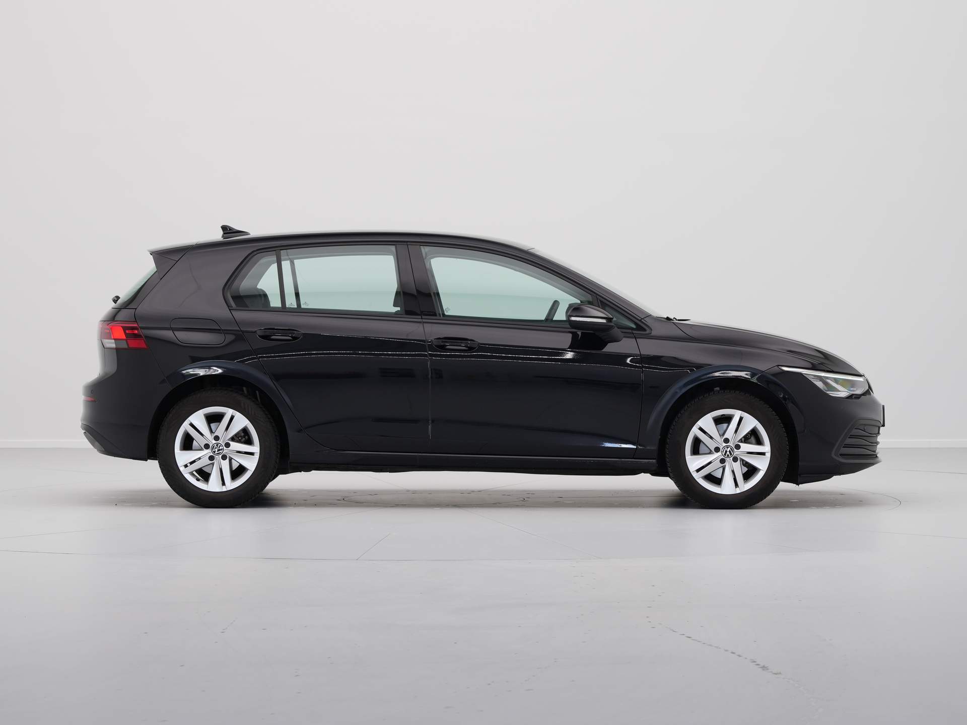 Volkswagen - Golf 1.0 eTSI Life - 2023