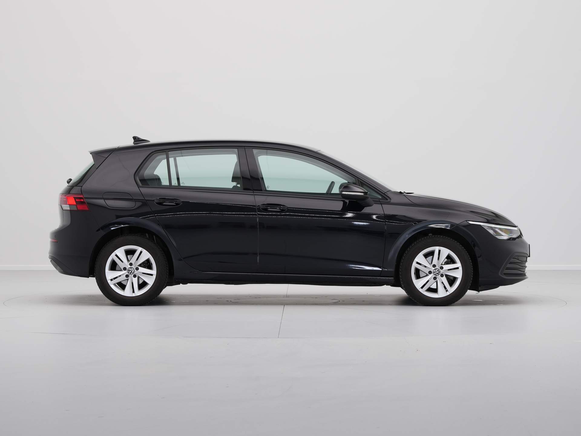 Volkswagen - Golf 1.0 eTSI Life - 2023