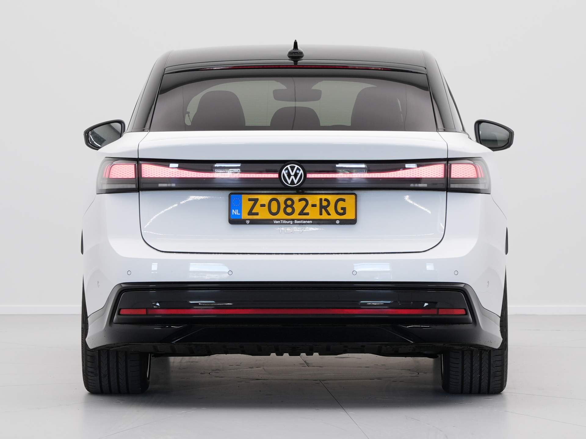 Volkswagen - ID.7 First Edition 77 kWh - 2024