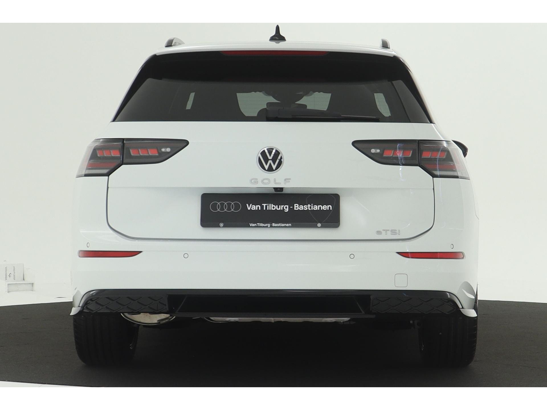 Volkswagen - GOLF Variant 1.5 eTSI 116 7DSG R-Line Edition - 2024