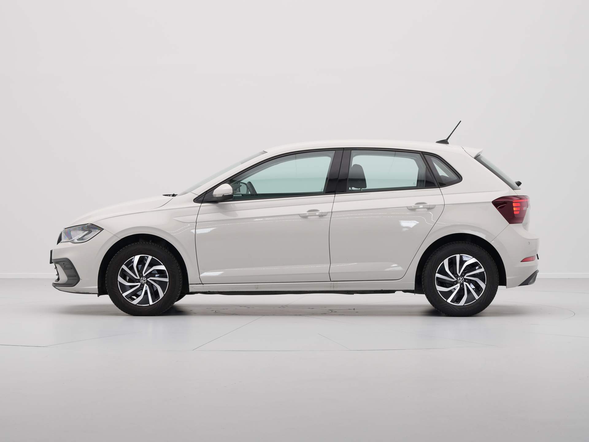 Volkswagen - Polo 1.0 TSI Life - 2023