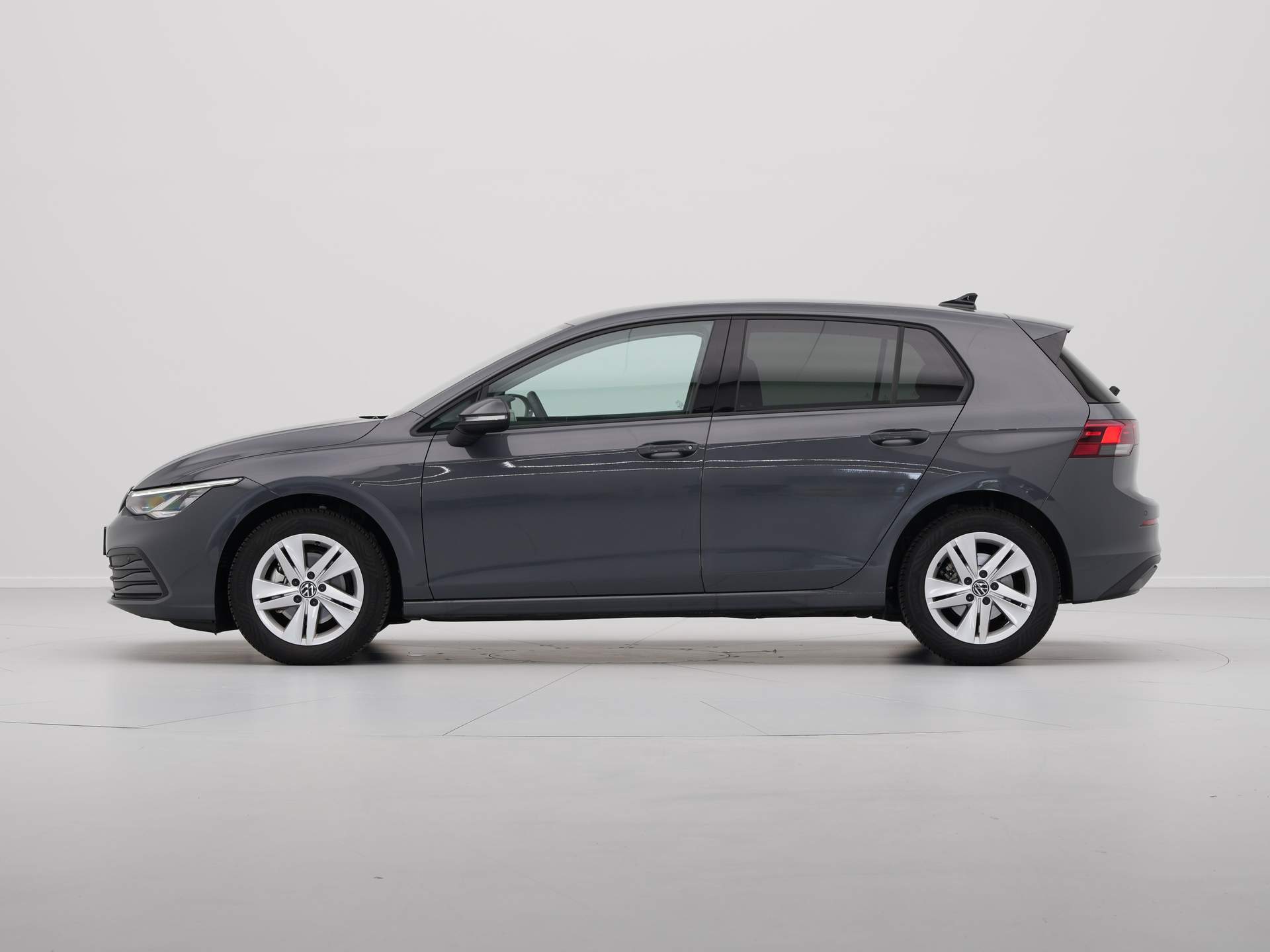 Volkswagen - Golf 1.0 eTSI Life Business - 2024