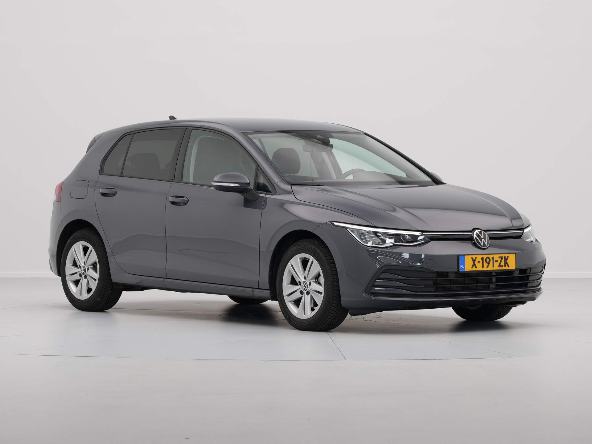 Volkswagen - Golf 1.0 eTSI Life Business - 2024