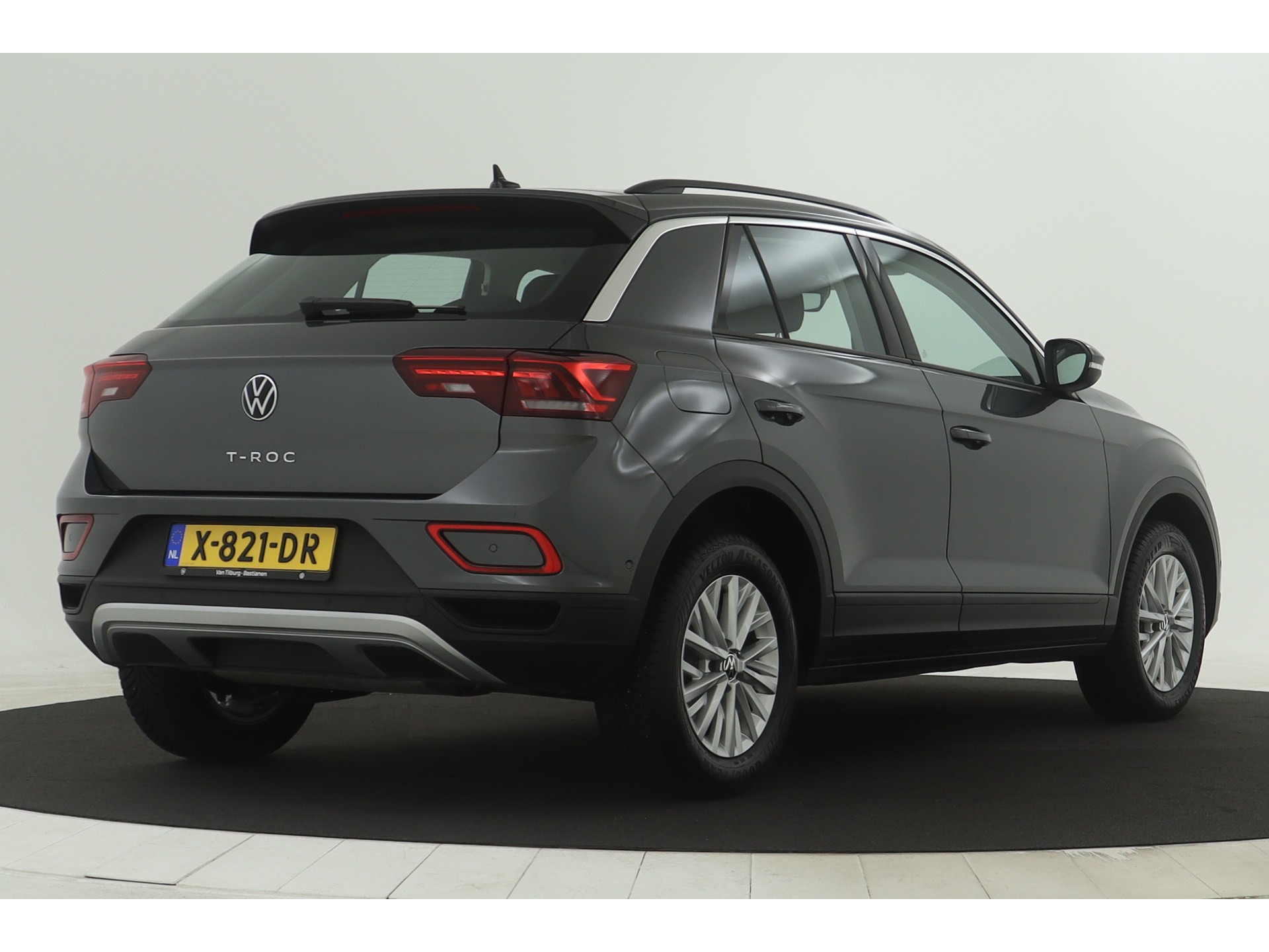 Volkswagen - T-Roc 1.5 TSI 150 pk Life - 2023