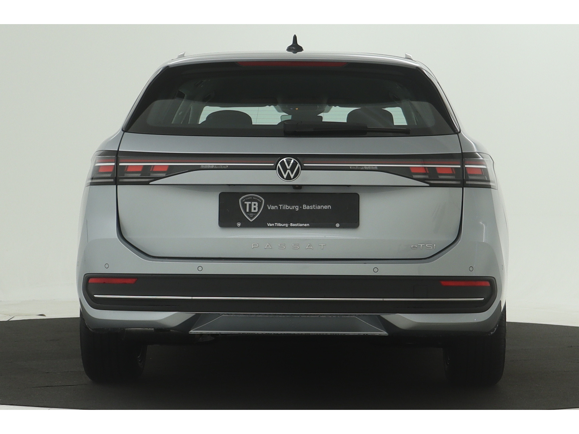 Volkswagen - Passat Variant 1.5 eTSI Business - 2024