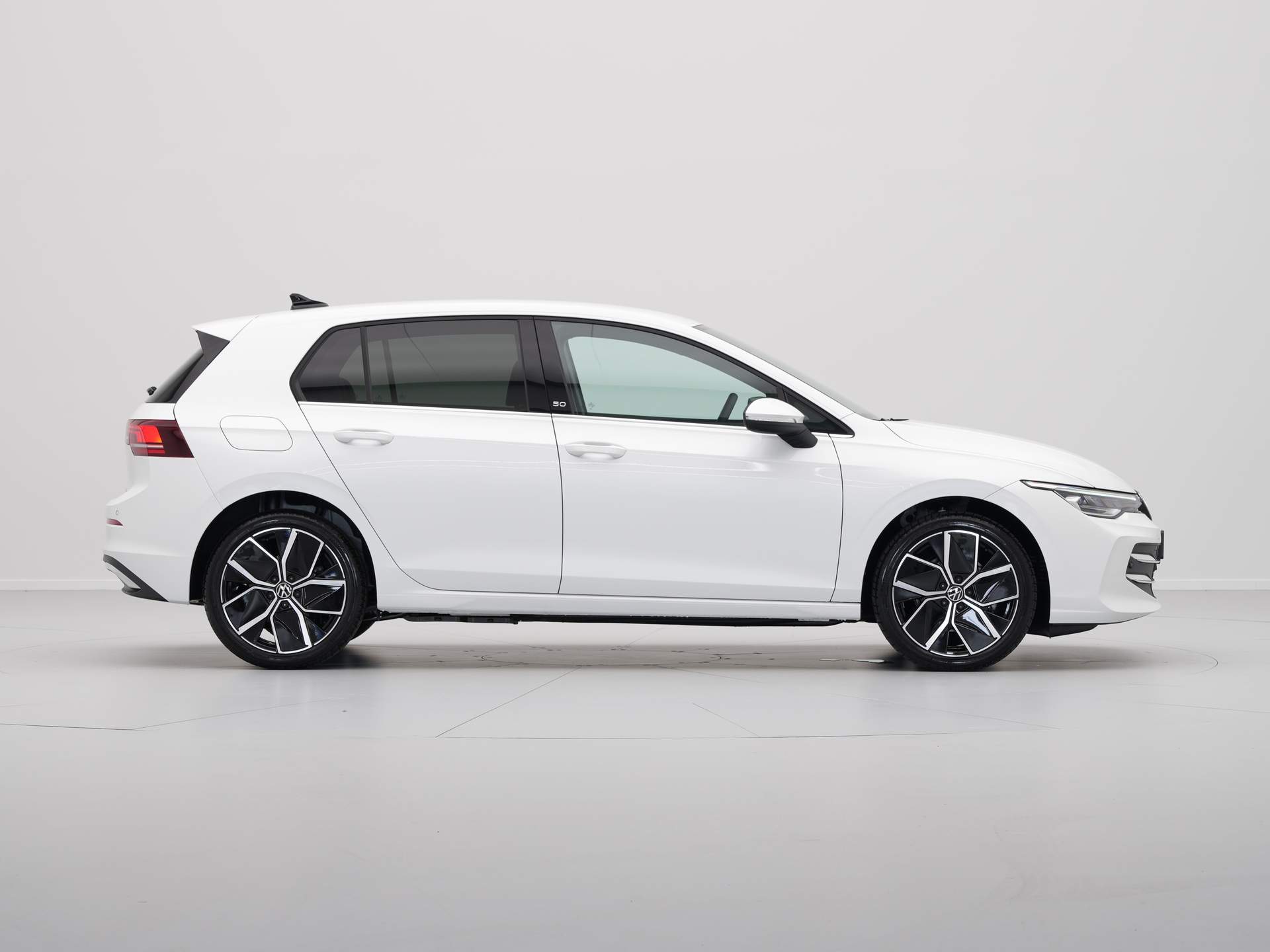 Volkswagen - Golf 1.5 eHybrid 50 Edition - 2024