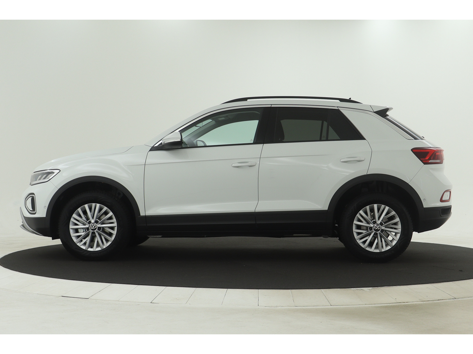 Volkswagen - T-Roc 1.5 TSI Life - 2024