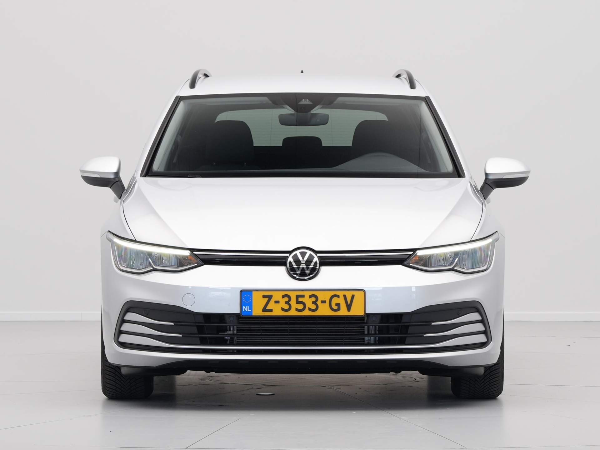 Volkswagen - GOLF Variant 1.0 TSI Life - 2024