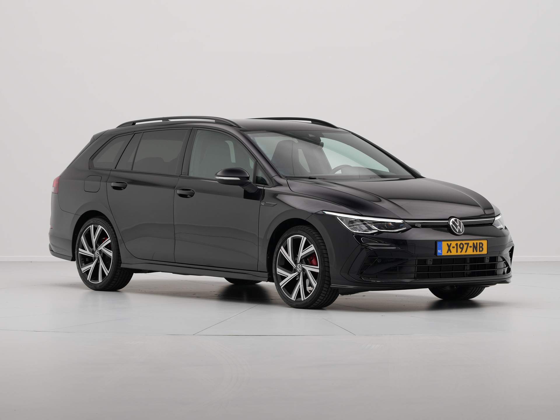 Volkswagen - GOLF Variant 1.5 eTSI R-Line - 2024