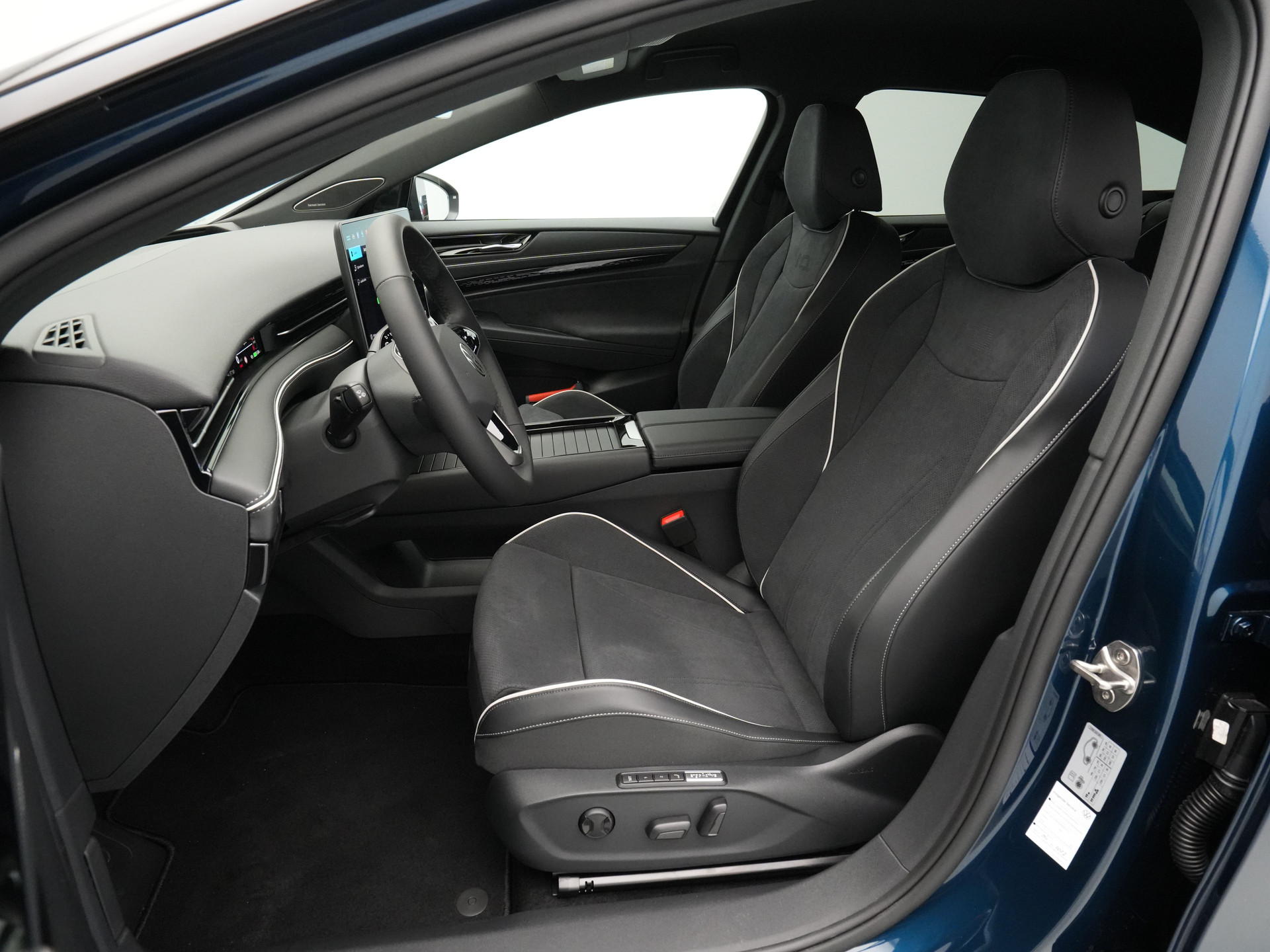 Volkswagen - ID.7 86 kWh Elektromotor 286 1AT Pro S Business - 2025