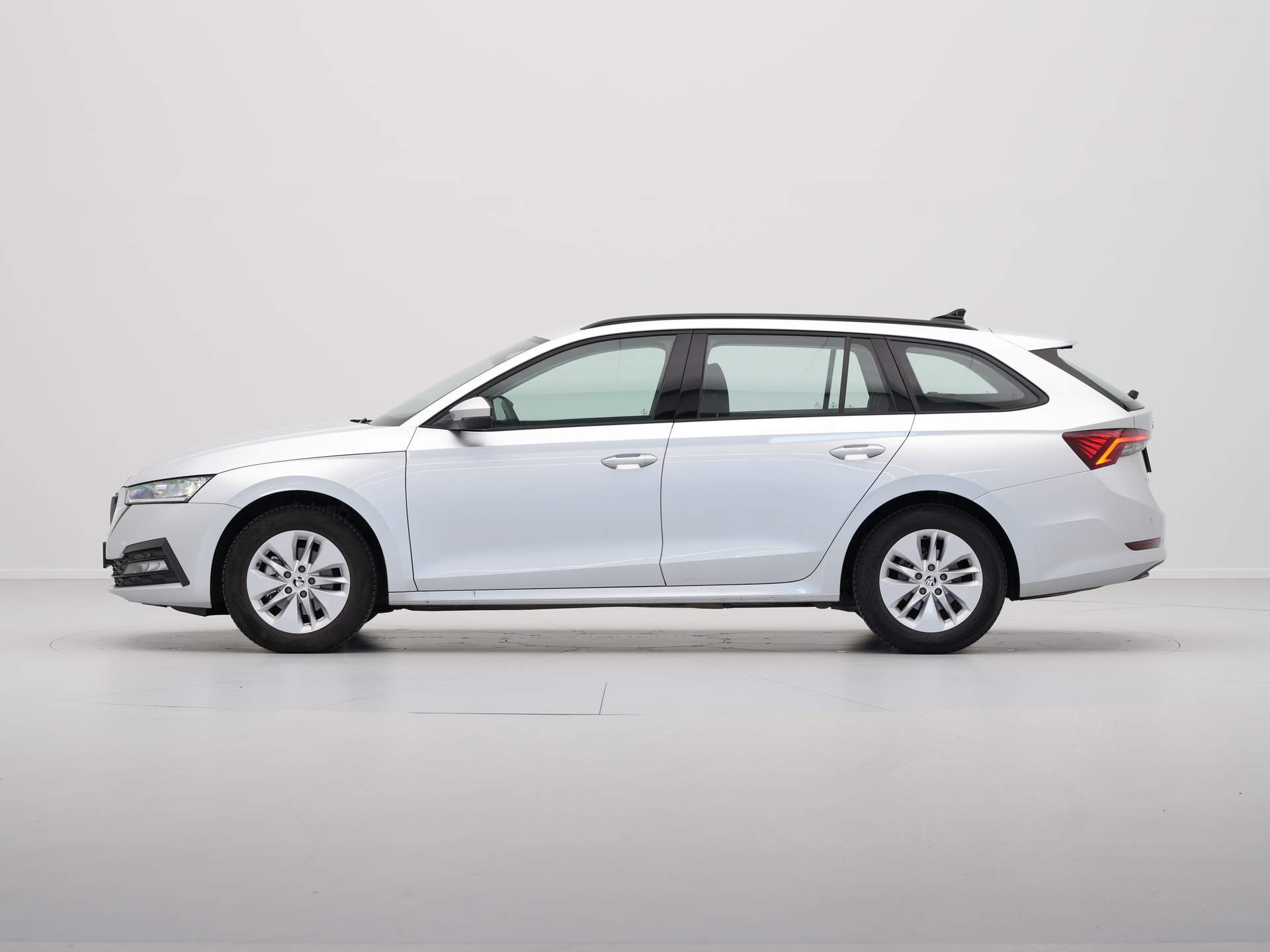 Škoda - Octavia Combi 1.0 TSI Business Edition - 2024