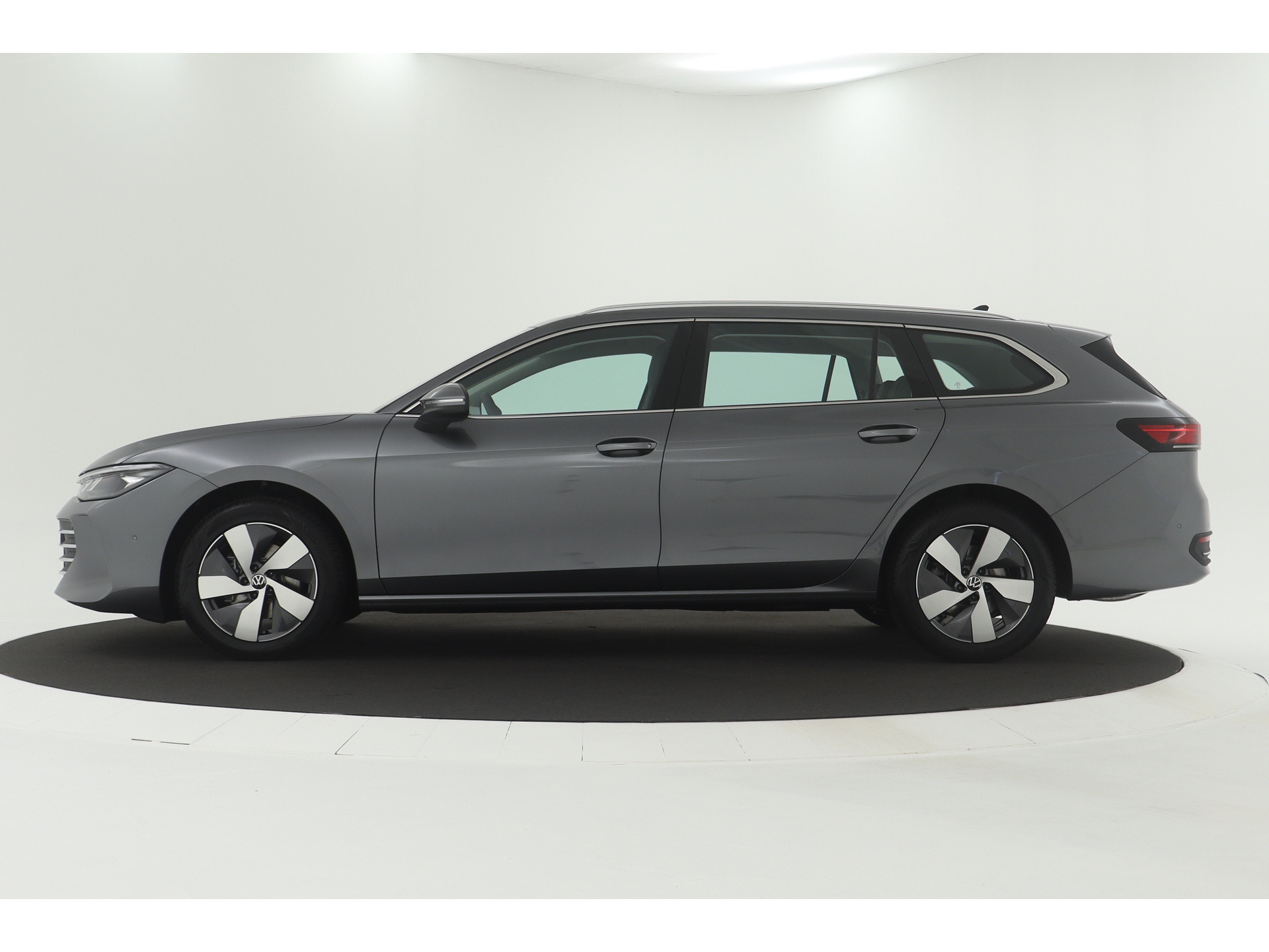 Volkswagen - Passat Variant 1.5 eTSI Business - 2024