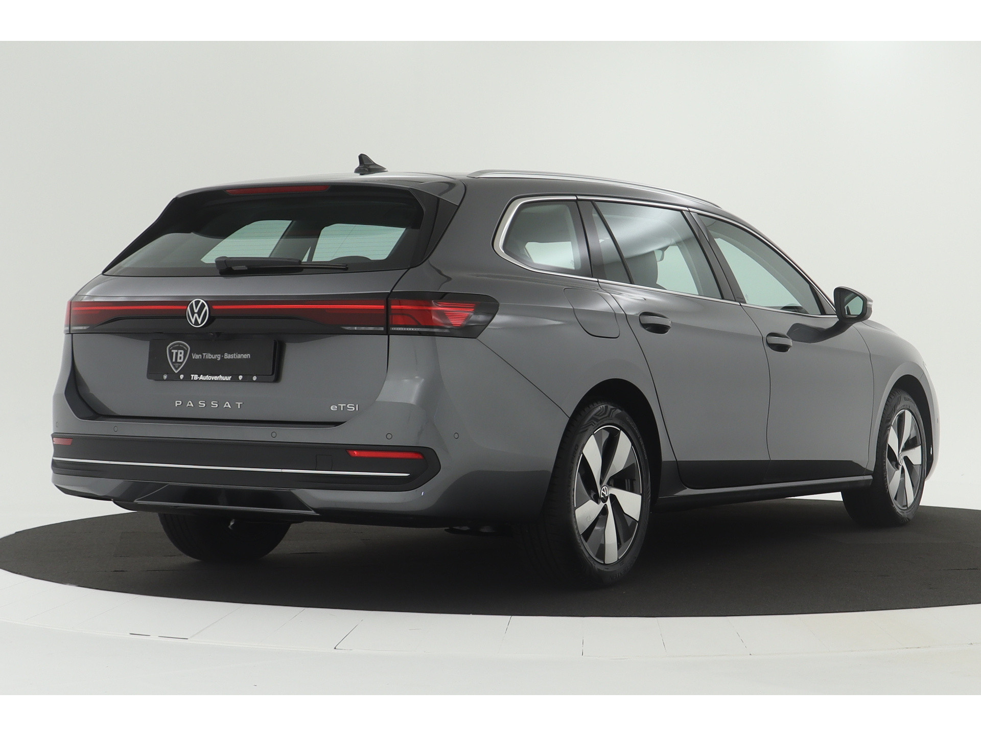 Volkswagen - Passat Variant 1.5 eTSI Business - 2024