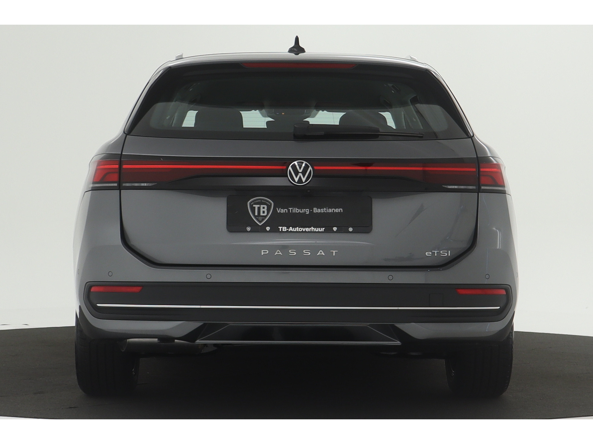 Volkswagen - Passat Variant 1.5 eTSI Business - 2024