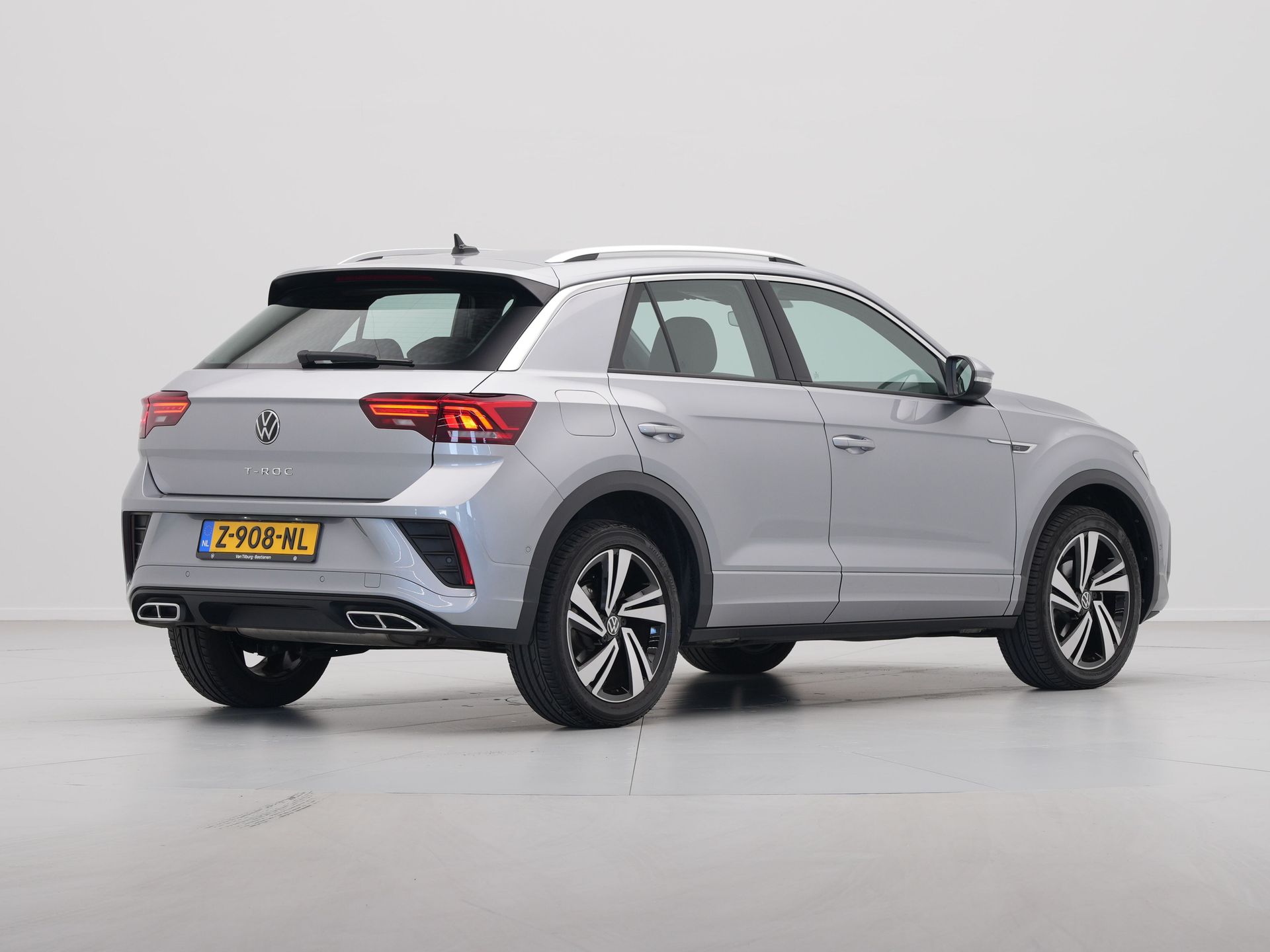 Volkswagen - T-Roc 1.5 TSI 150pk DSG R-Line - 2024