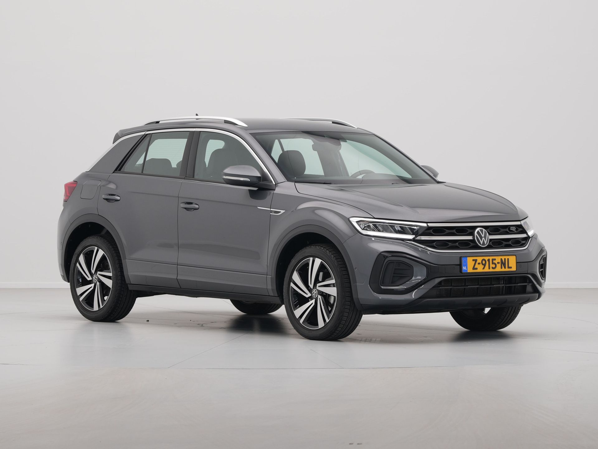 Volkswagen - T-Roc 1.5 TSI 150pk DSG R-Line - 2024