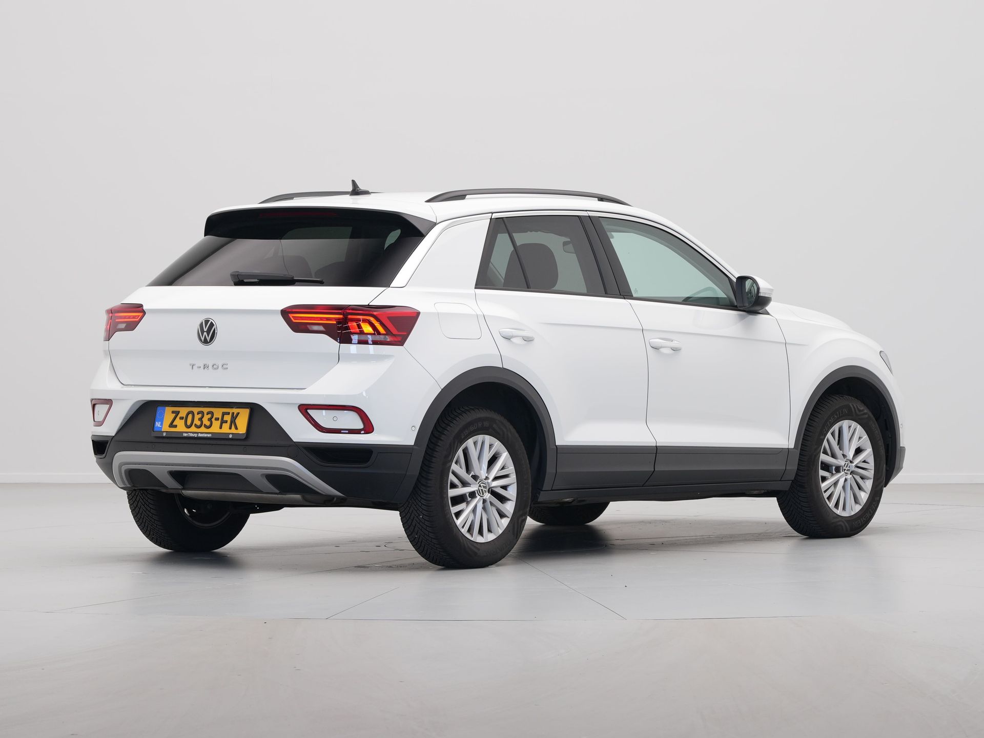 Volkswagen - T-Roc 1.5 TSI 150pk DSG Life - 2024